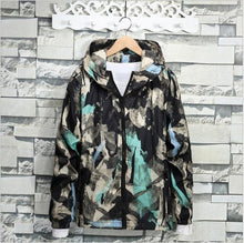 Load image into Gallery viewer, Hooded Jackets Camouflage