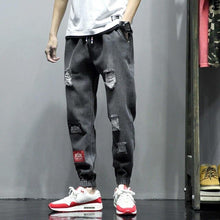 Load image into Gallery viewer, jeans ripped ripped jeans.